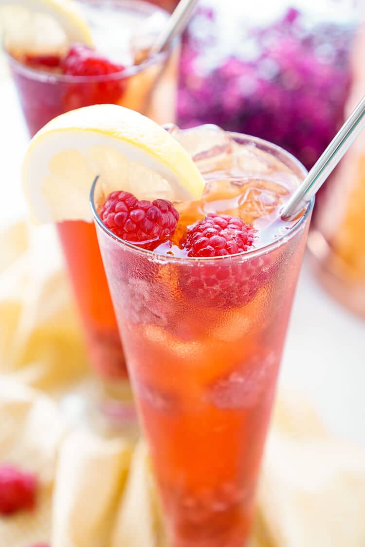 Homemade Raspberry Iced Tea Recipe - Sugar & Soul