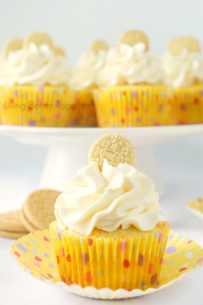 Golden Oreo Cupcakes | Living Better Together