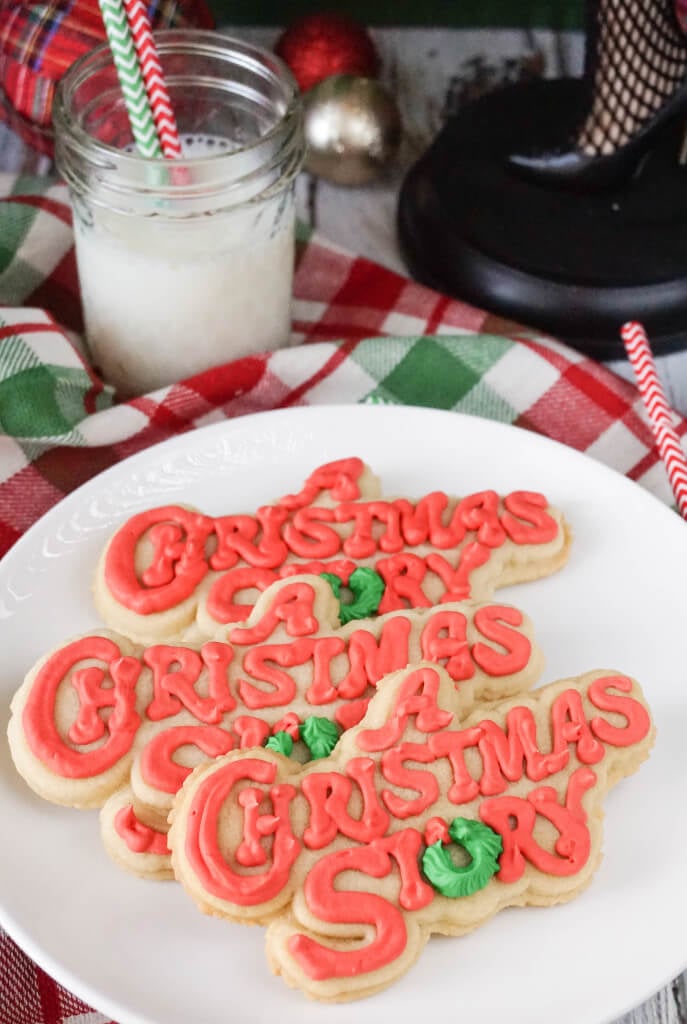 A Christmas Story themed Christmas Party with fudge, cookies, cocktails and of course, Chinese food! #HolidayMadeSimple #ad #CollectiveBias