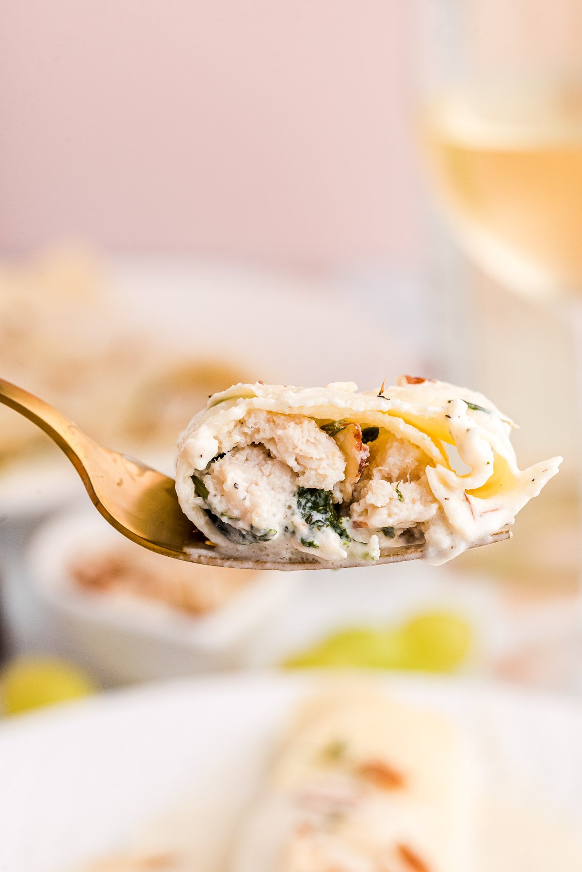Spinach & Chicken Crepes with White Wine Cream Sauce