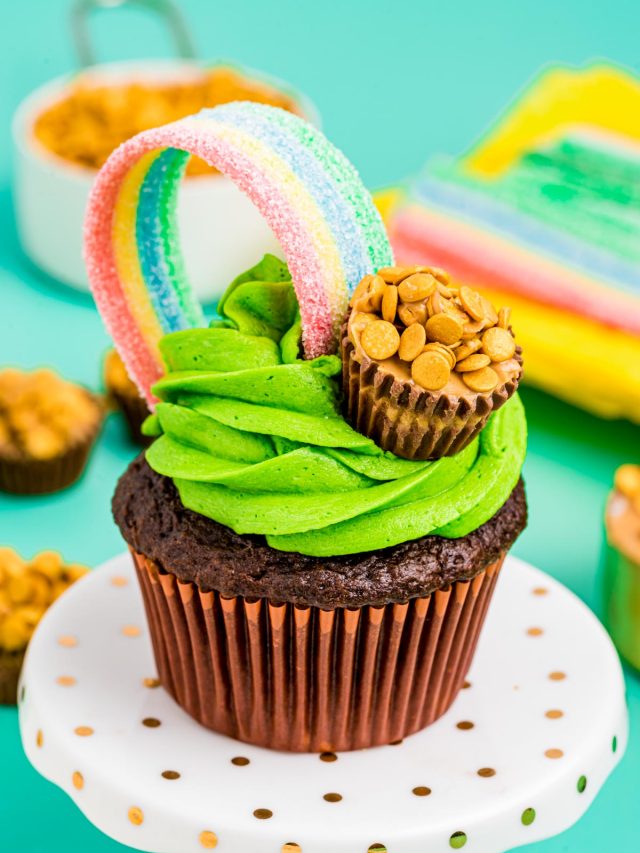 pot of gold st. patricks day cupcakes