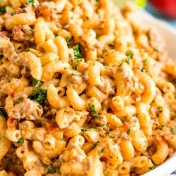 This One-Pot Chili Mac n Cheese is the perfect cheesy recipe for lazy Sundays or a weeknight dinner. It requires minimal prep and is ready in just 30 minutes and combines two of the BEST comfort foods around!