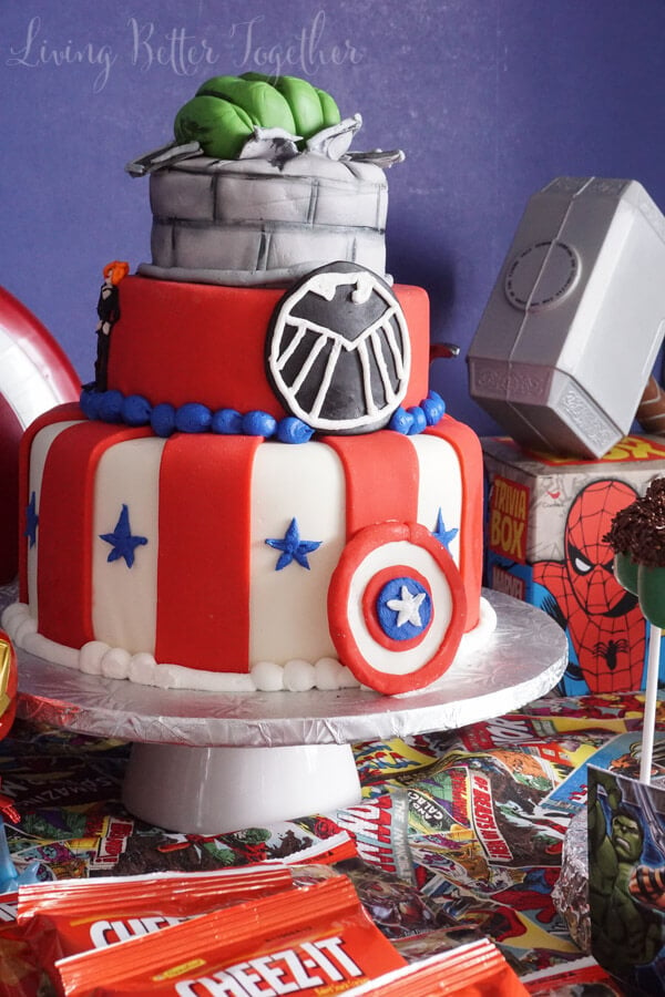 How awesome is this Avengers cake!