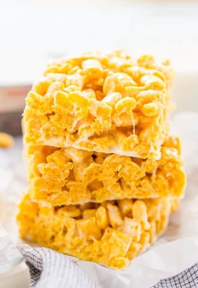 These Cap'n Crunch Treats are a fun twist on classic rice krispies treats and inspired by the book Ready Player One by Ernest Cline. They're the perfect fast dessert or afternoon snack and Cap'n Crunch lovers will go crazy over them!