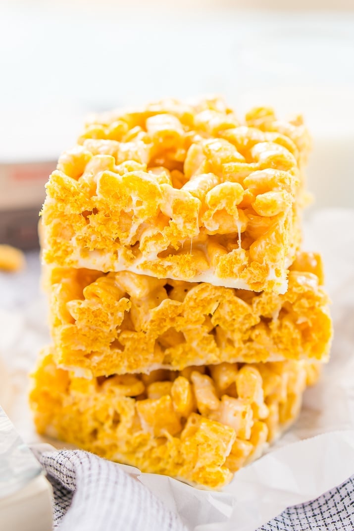 These Cap'n Crunch Treats are a fun twist on classic rice krispies treats and inspired by the book Ready Player One by Ernest Cline. They're the perfect fast dessert or afternoon snack and Cap'n Crunch lovers will go crazy over them!