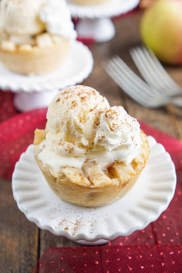 Mini Apple Pie with Ice Cream