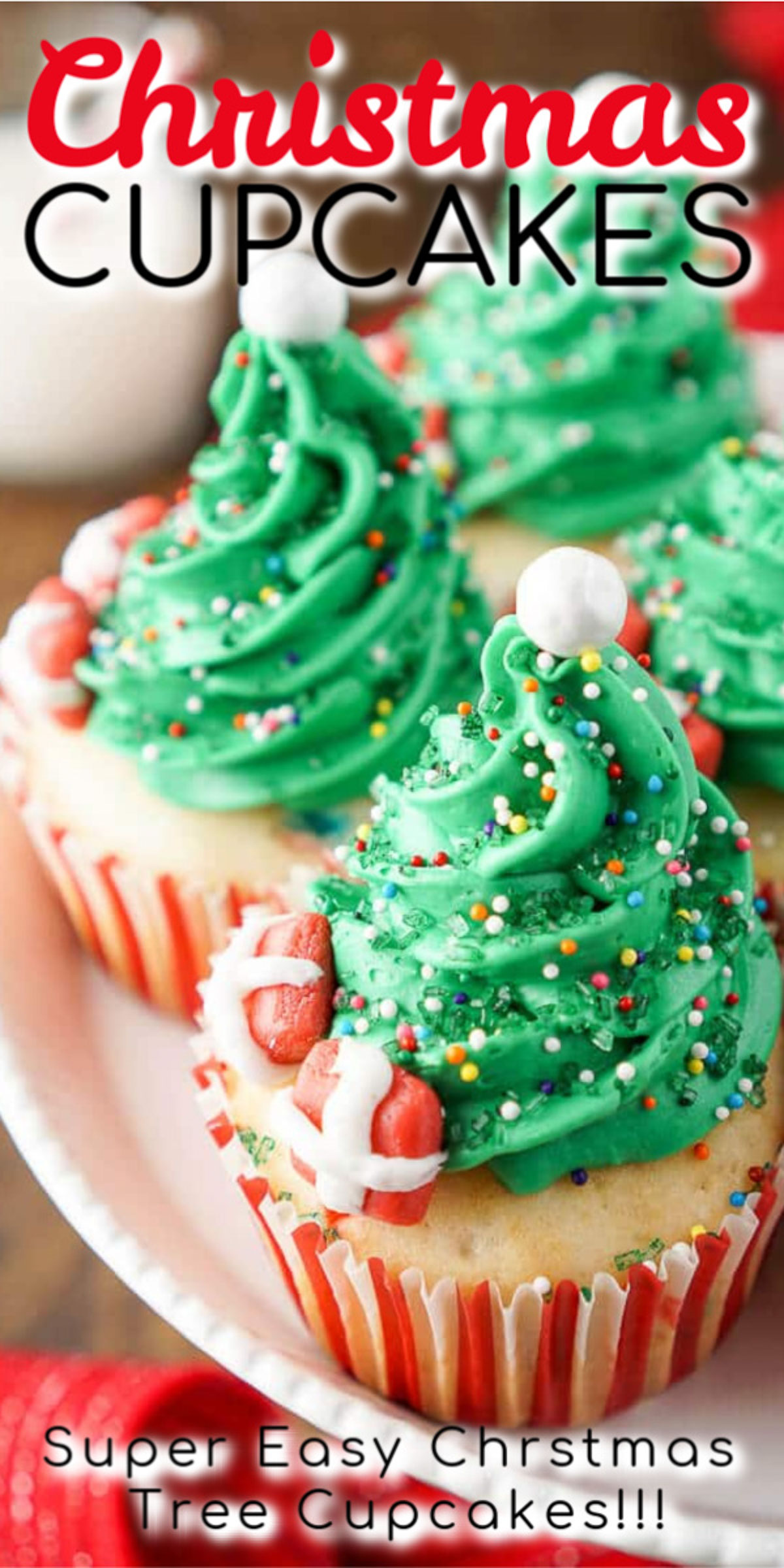 These Christmas Tree Cupcakes are easier than they look and are such a fun and festive dessert for holiday parties! Made with boxed cake mix, you can whip the cupcakes up quick and get decorating in no time! via @sugarandsoulco