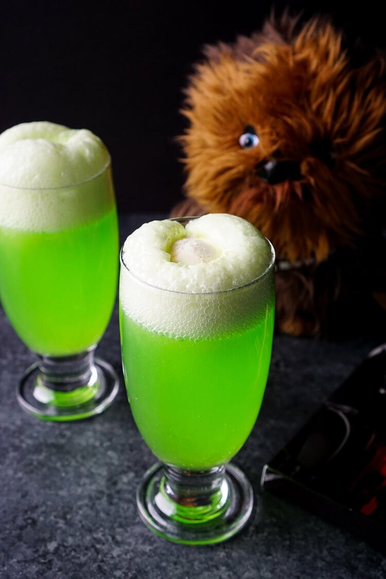 Easy 2-ingredient Star Wars Recipe - Yoda Soda Float