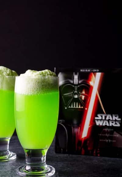 This Yoda Soda Float recipe is a simple and fun addition to any Star Wars themed party or movie night!