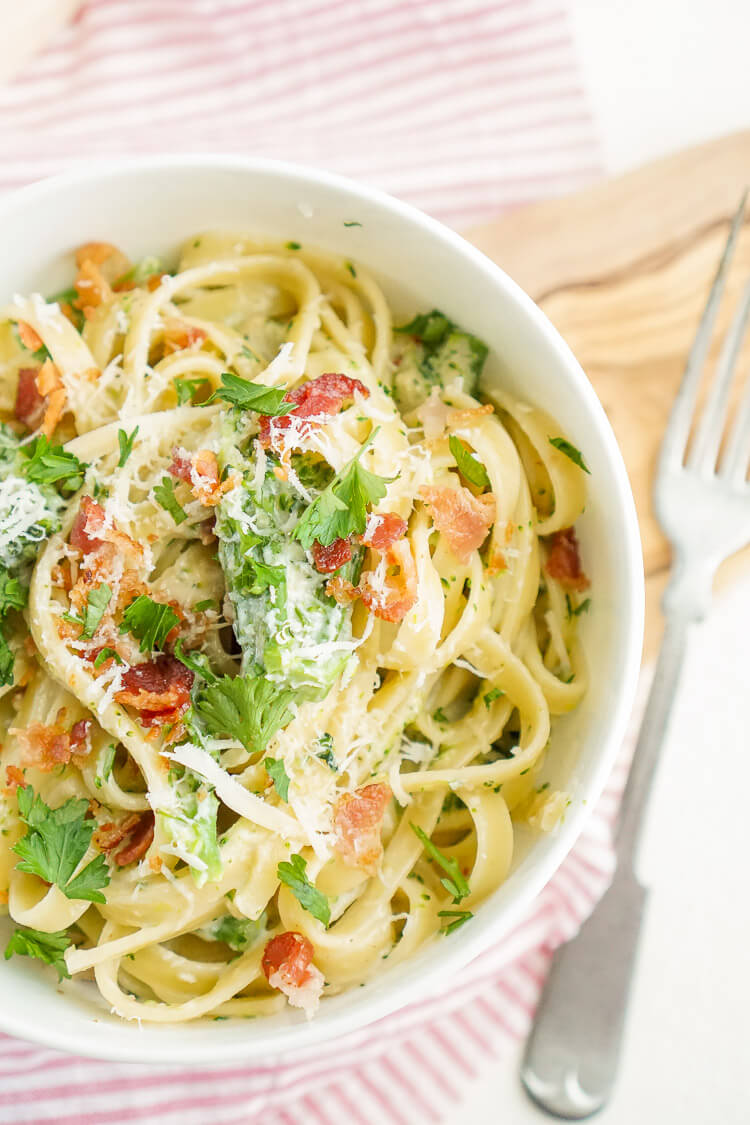 We loved this Bacon & Broccoli Fettuccine Alfredo, it was better and cheaper than going to a restaurant and the flavors are amazing! Plus it was ready in less than 30 minutes with prep time and everything! SO GOOD! I can't recommend it enough!