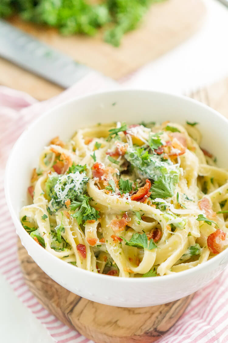 We loved this Bacon & Broccoli Fettuccine Alfredo, it was better and cheaper than going to a restaurant and the flavors are amazing! Plus it was ready in less than 30 minutes with prep time and everything! SO GOOD! I can't recommend it enough!