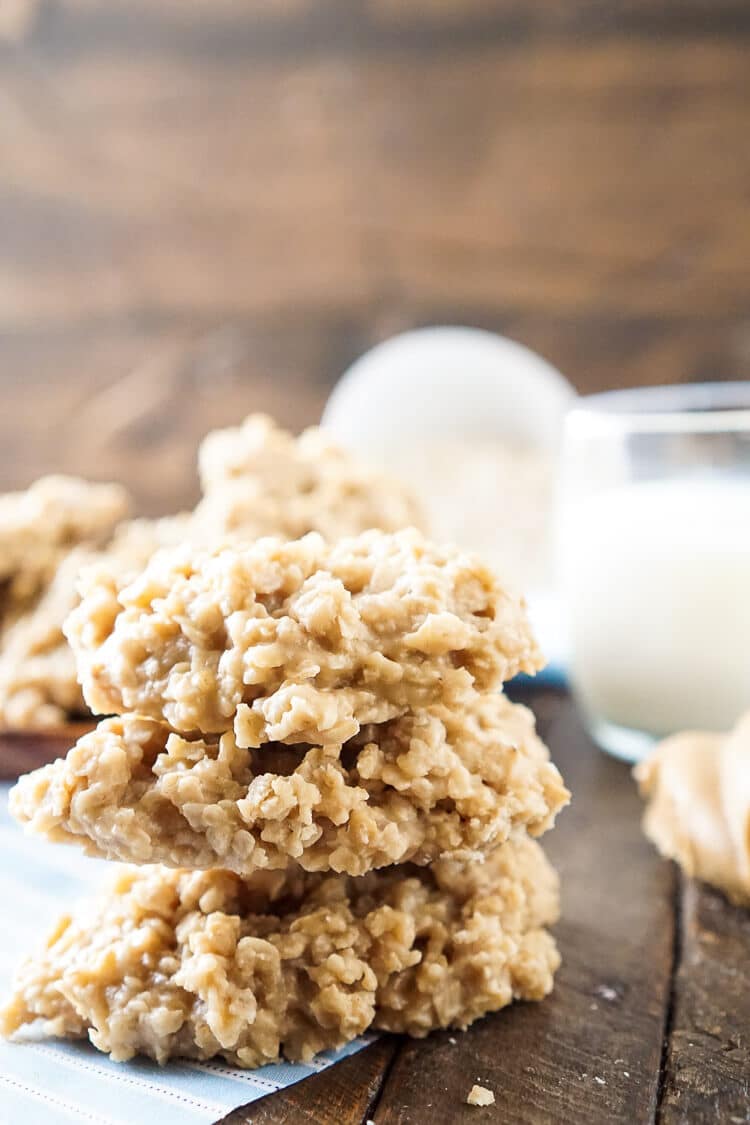 These Peanut Butter No Bake Cookies are an easy classic the whole family will enjoy! They are made with just 6 ingredients and only take a few minutes on the stove top to make! A classic no bake dessert recipe you'll want to make over and over again!