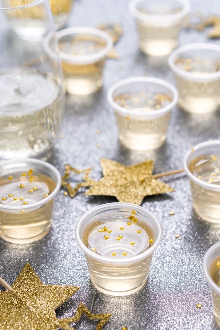 How to make champagne jello shots