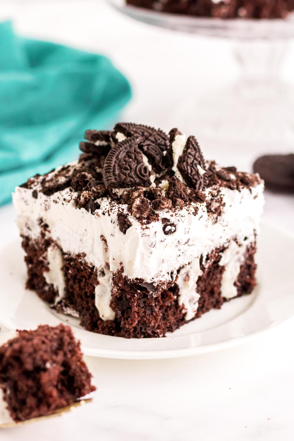 Easy Oreo Poke Cake Recipe - Sugar and Soul