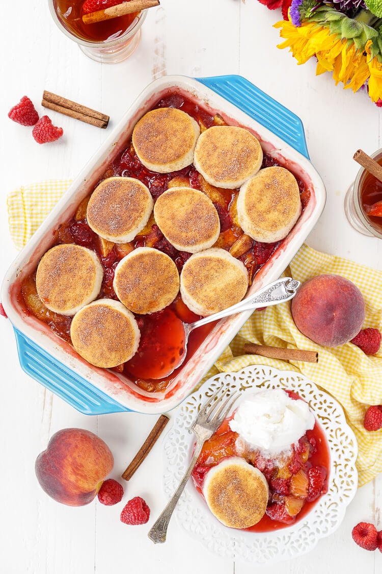 This Raspberry & Peach Cobbler only requires 10 minutes of prep and has just 6 ingredients in it!