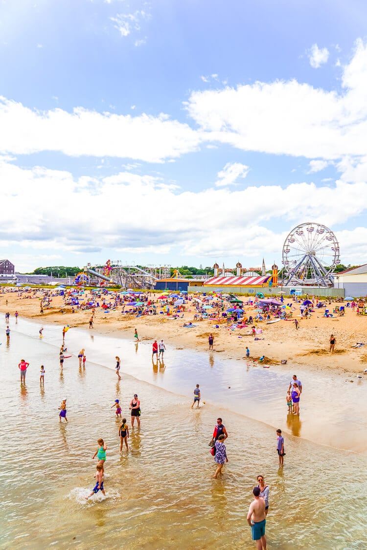 Planning a summer trip to Maine, make sure you add Old Orchard Beach to your itinerary! The Pier, beach, food, and amusement park are a summer MUST!