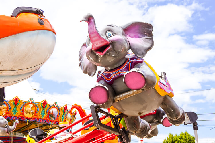 Planning a summer trip to Maine, make sure you add Old Orchard Beach to your itinerary! The Pier, beach, food, and amusement park are a summer MUST!