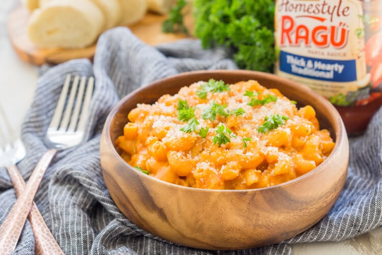 This Marinara Mac and Cheese is a quick and easy dinner option filled with love and flavor! It's everything you love about a classic creamy mac and cheese with a bright pop of thick and hearty marinara sauce. Have it on the table in less than 30 minutes!