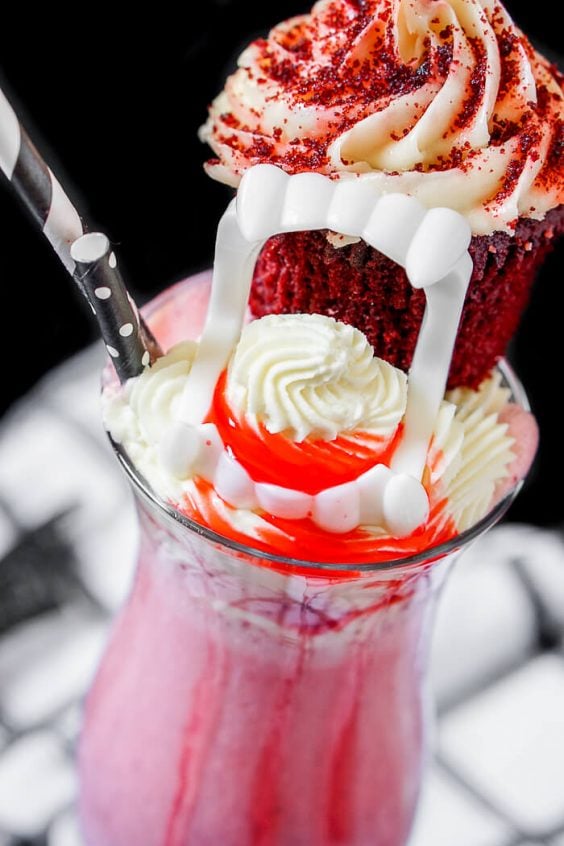 red-velvet-milkshake-10