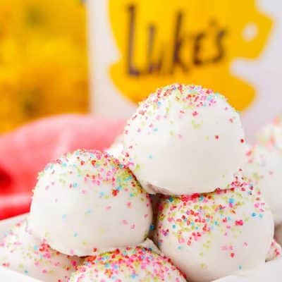 These Gilmore Girls Pop Tart Truffles are something Lorelei would definitely have whipped up for one of Rory's Bake Sales, and you should whip them up for your A Year In The Life Revival party!