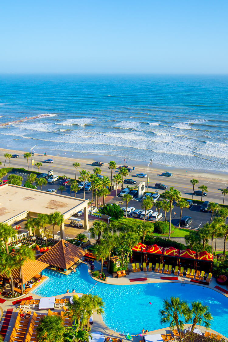 Planning a trip to Galveston Island, Texas? Here are 14 not to be missed things that you should add to your itinerary!