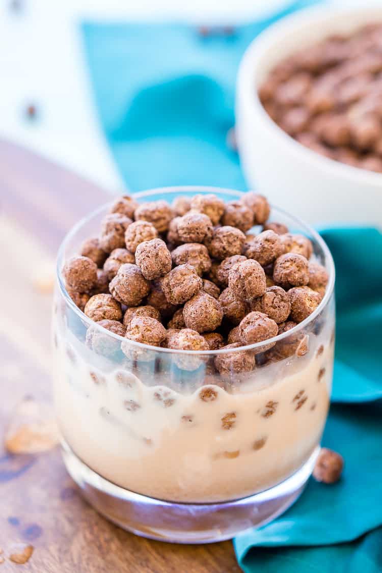 This Cocoa Puffs White Russian is a fun and unique twist on the classic cocktail made with Kahlua, vodka, cream and cocoa puffs. Perfect for late nights and brunch!