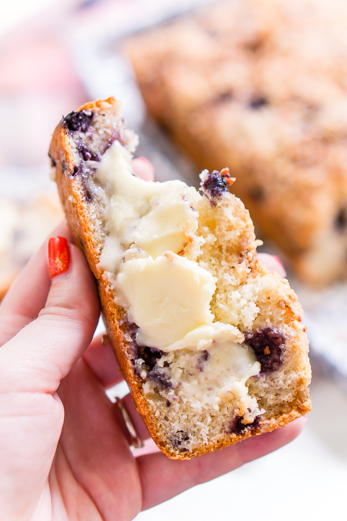 Blueberry Ice Cream Bread is a delicious and easy sweet bread recipe made with just six ingredients and ready in less than an hour!