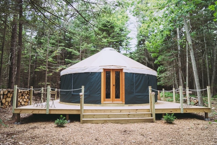 Looking for a magical Maine vacation in the woods but not too far from the coast? Head to Tops'l Farm for some Glamping in Maine!