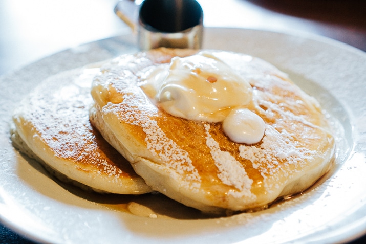 Sydney Brunch is an absolute must! The Australian city is filled with amazing spots to enjoy the delicious meal, here are 8 of my favorites!