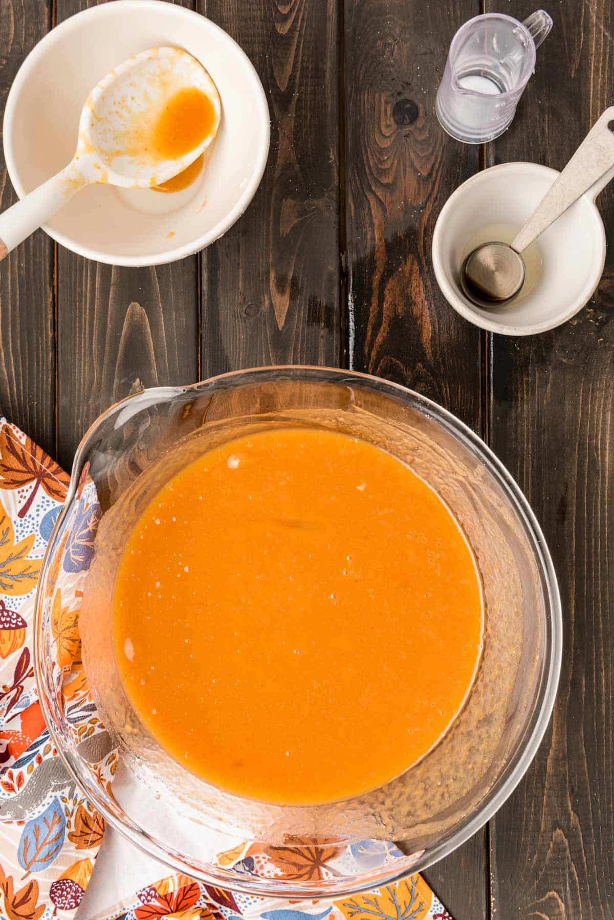 The base of pumpkin bread batter in a bowl.