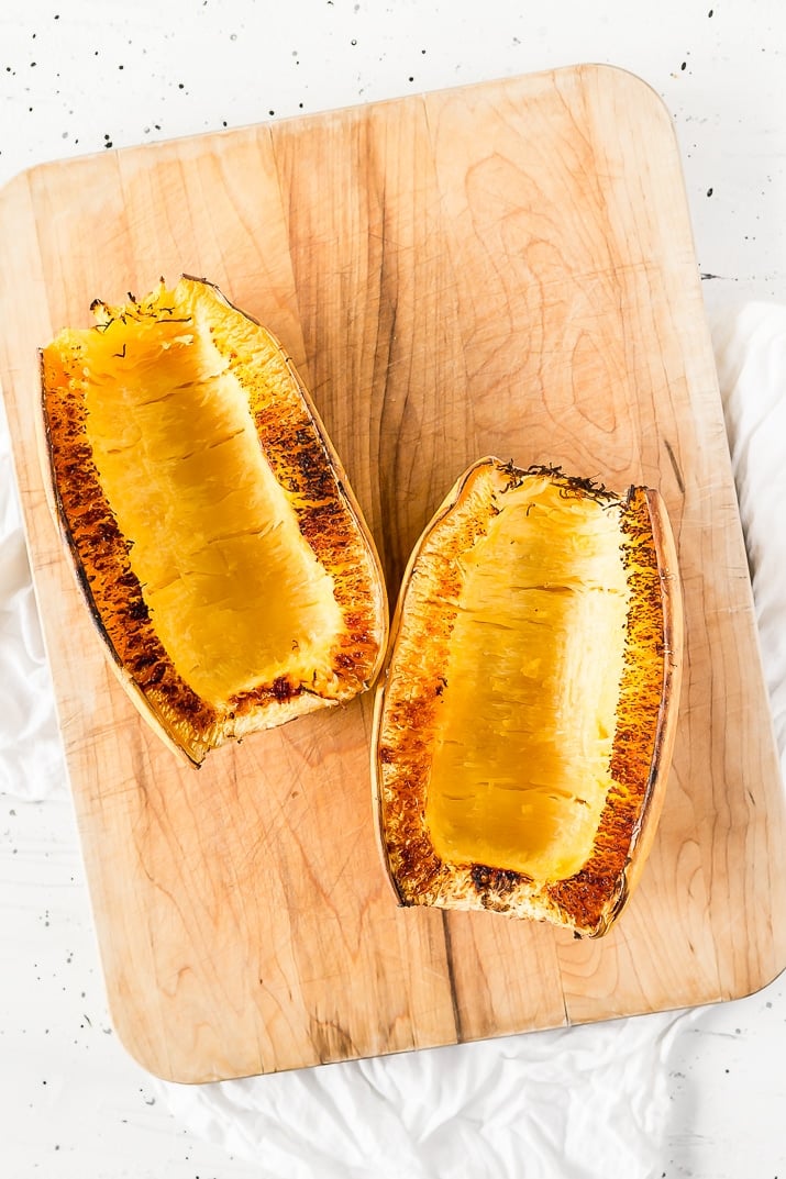 Use this simple step-by-step guide for How to Cook Spaghetti Squash in the oven!