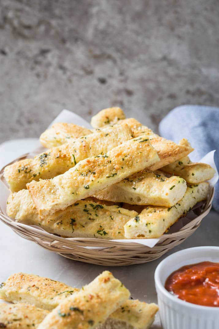 Super easy and best ever garlic parmesan breadsticks