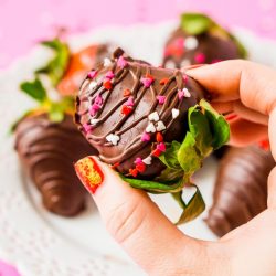 This really is the best Chocolate Covered Strawberries recipe for all your special occasions! This 4-ingredient recipe is a quick and easy treat to enjoy for Valentine's Day, Bridal Showers, and more!