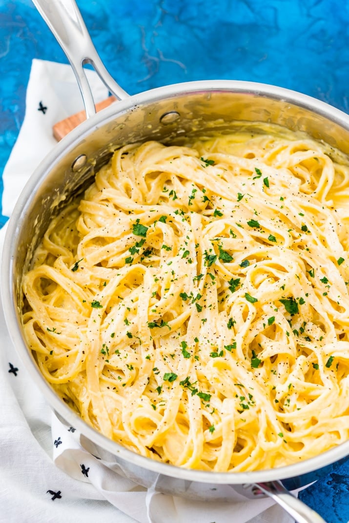 This is the Best Alfredo Sauce Recipe! It's a homemade copycat version of the famous Princess Cruises Alfredo Sauce made with heavy cream, butter, Parmesan cheese, and a secret ingredient that makes this simple alfredo sauce super rich and creamy!