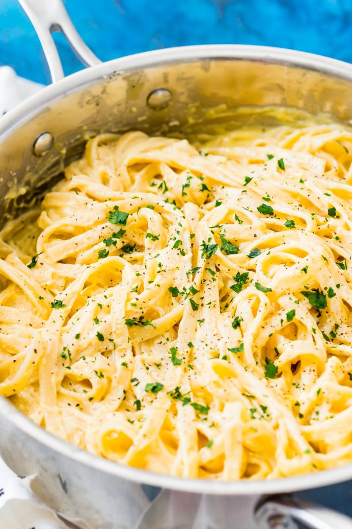 This is the Best Alfredo Sauce Recipe! It's a homemade copycat version of the famous Princess Cruises Alfredo Sauce made with heavy cream, butter, Parmesan cheese, and a secret ingredient that makes this simple sauce super rich and creamy! It only takes 10 minutes to make!