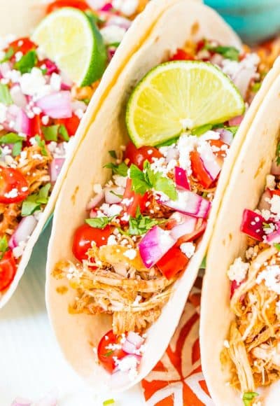 Close up photo of chicken tacos.