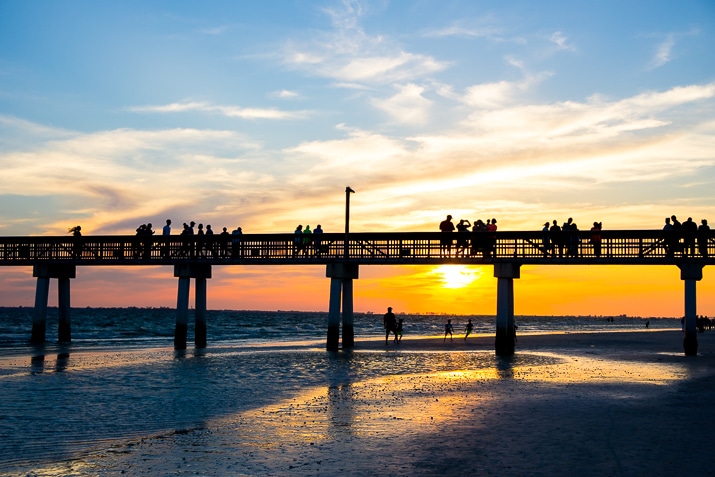 Planning a trip to Fort Myers Beach, Florida and looking for ideas for things to do and see and where to stay, here are my recommendations. 