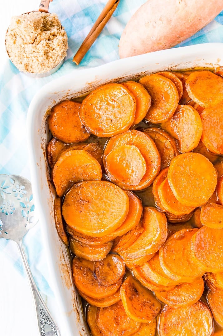 What many of us use in the candied yams recipes that grace our holiday tables is a garnet sweet potato, the reddish/brown skinned potatoes or tubers with a rich orange flesh.