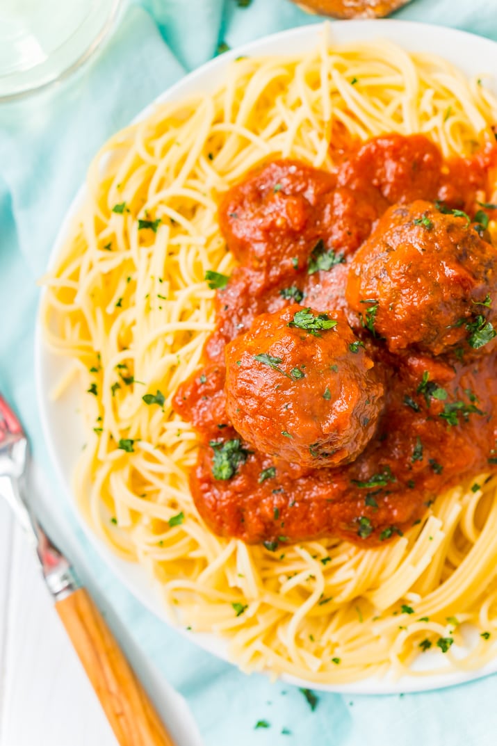 Mix up these Easy Crockpot Meatballs in the morning and stick ‘em in the slow cooker while you continue your day. The result is tender, mouthwatering Italian Meatballs drenched in your favorite pasta sauce.