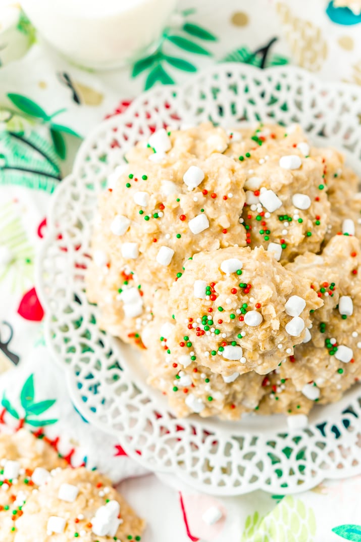 These White Hot Chocolate No Bake Cookies are so simple to make with butter, oatmeal, marshmallows, pudding, hot chocolate mix and more! They're nut and gluten free and Santa is sure to gobble them up!