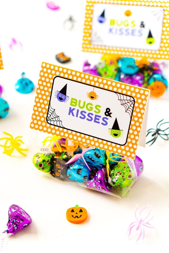 Planning a kid-friendly Halloween party or a family craft day? This adorable Bugs & Kisses Halloween Printable is perfect for preparing little bags of treats … and it’s free!