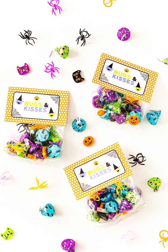 Planning a kid-friendly Halloween party or a family craft day? This adorable Bugs & Kisses Halloween Printable is perfect for preparing little bags of treats … and it’s free!