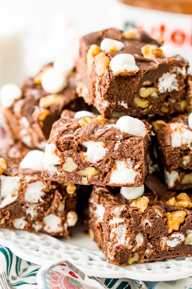 Nutella Rocky Road Fudge is perfect for Nutella and fudge lovers, alike! Loaded with marshmallows, walnuts, and chocolate chips, it’s an easy and delicious treat that everyone will love.