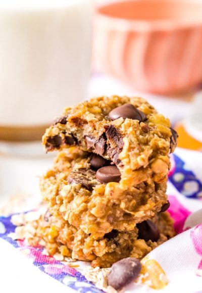 These 3-ingredient Banana Oatmeal Cookies may be the healthiest, easiest cookie recipe you’ll ever make! Banana, oatmeal, and peanut butter make the basic version of this moist and chewy treat, or you can add your own mix-ins like coconut flakes or chocolate chips!