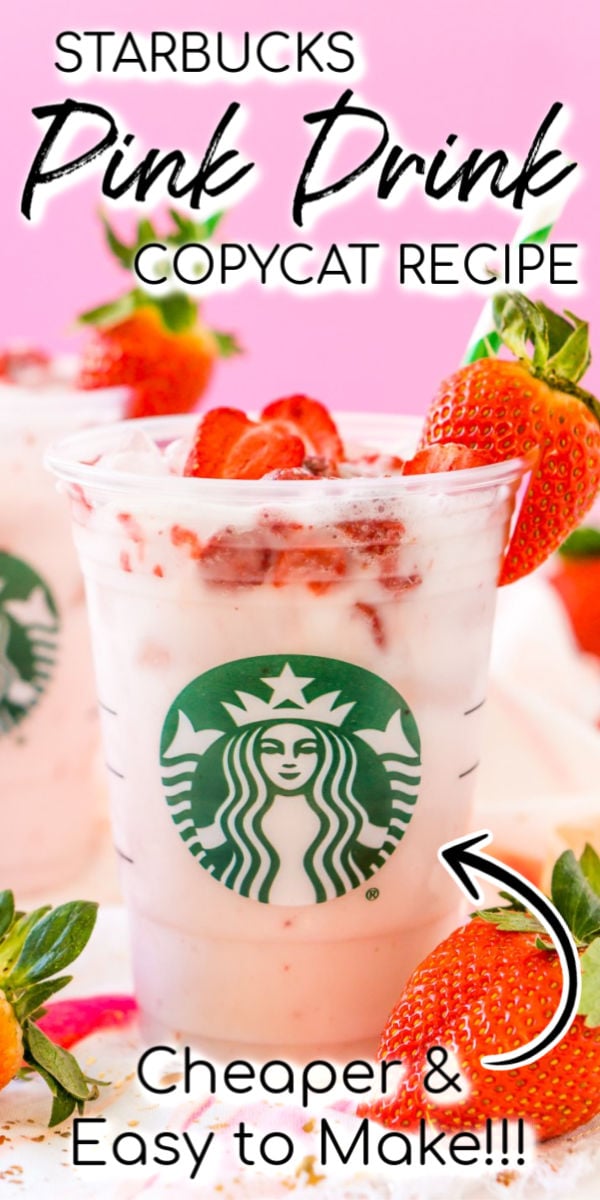 Questo Copycat Starbucks Pink Drink è una ricetta più economica e altrettanto deliziosa per fare la tua bevanda fruttata preferita di Starbucks direttamente a casa con tè alle bacche di acai, latte di cocco, succo d'uva bianco, sciroppo semplice e fragole liofilizzate! via @sugarandsoulco