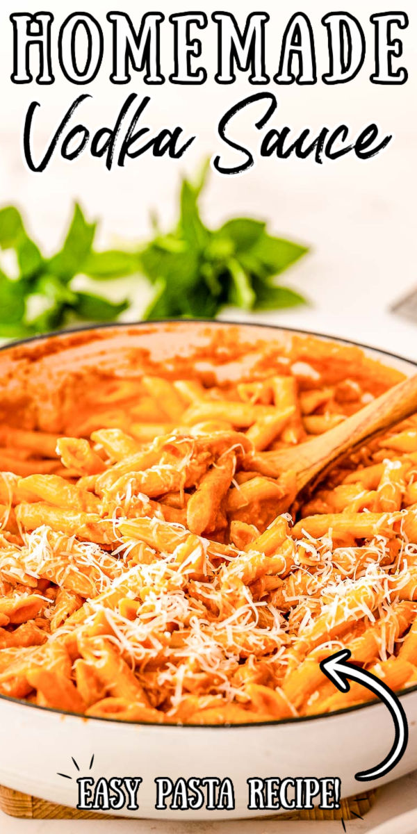 Penne Vodka Sauce takes the best flavors from cream and tomato sauce and blends them together! Made with heavy cream, tomatoes, parmesan cheese, herbs, and spices, it’s comforting and delicious. via @sugarandsoulco