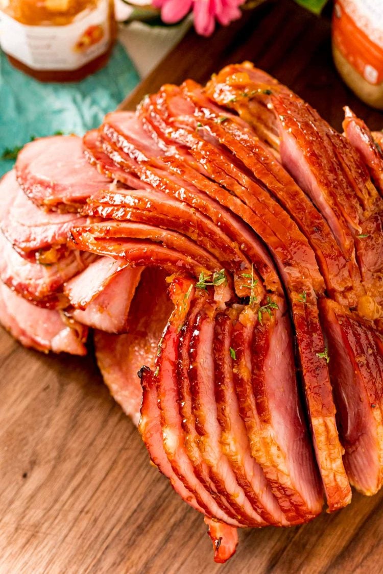 Close up photos slightly overhead of a spiral ham.