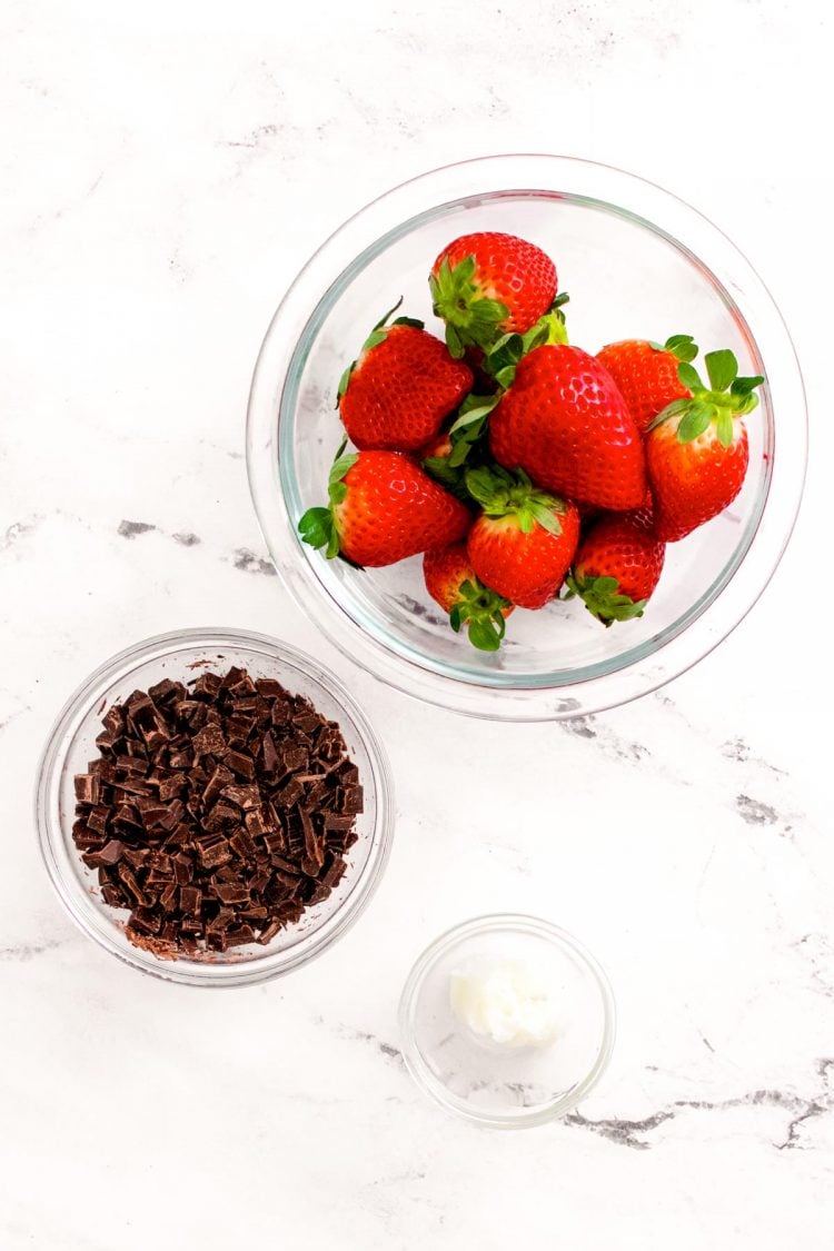 Overhead photo of ingredients to make chocolate covered strawberries.