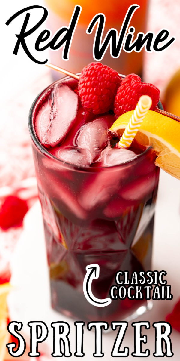 This Red Wine Spritzer pairs club soda with your favorite red wine for a bubbly, fruity delicious drink you can sip on all Summer long! via @sugarandsoulco