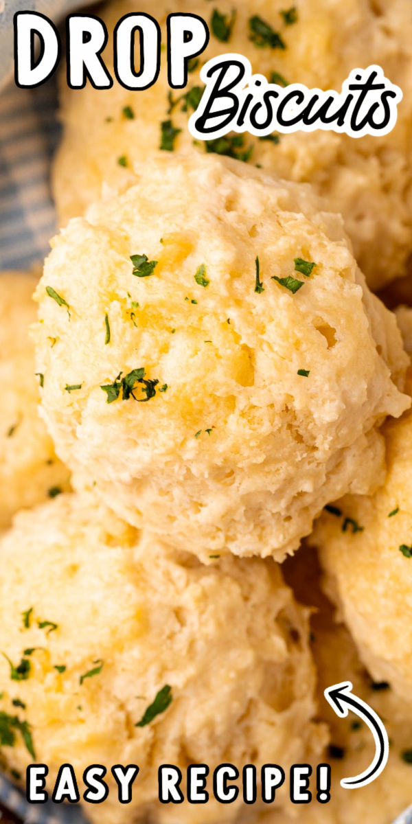 These Classic Drop Biscuits call for only 5 ingredients to whip up deliciously buttery and tender biscuits in just 30 minutes! via @sugarandsoulco